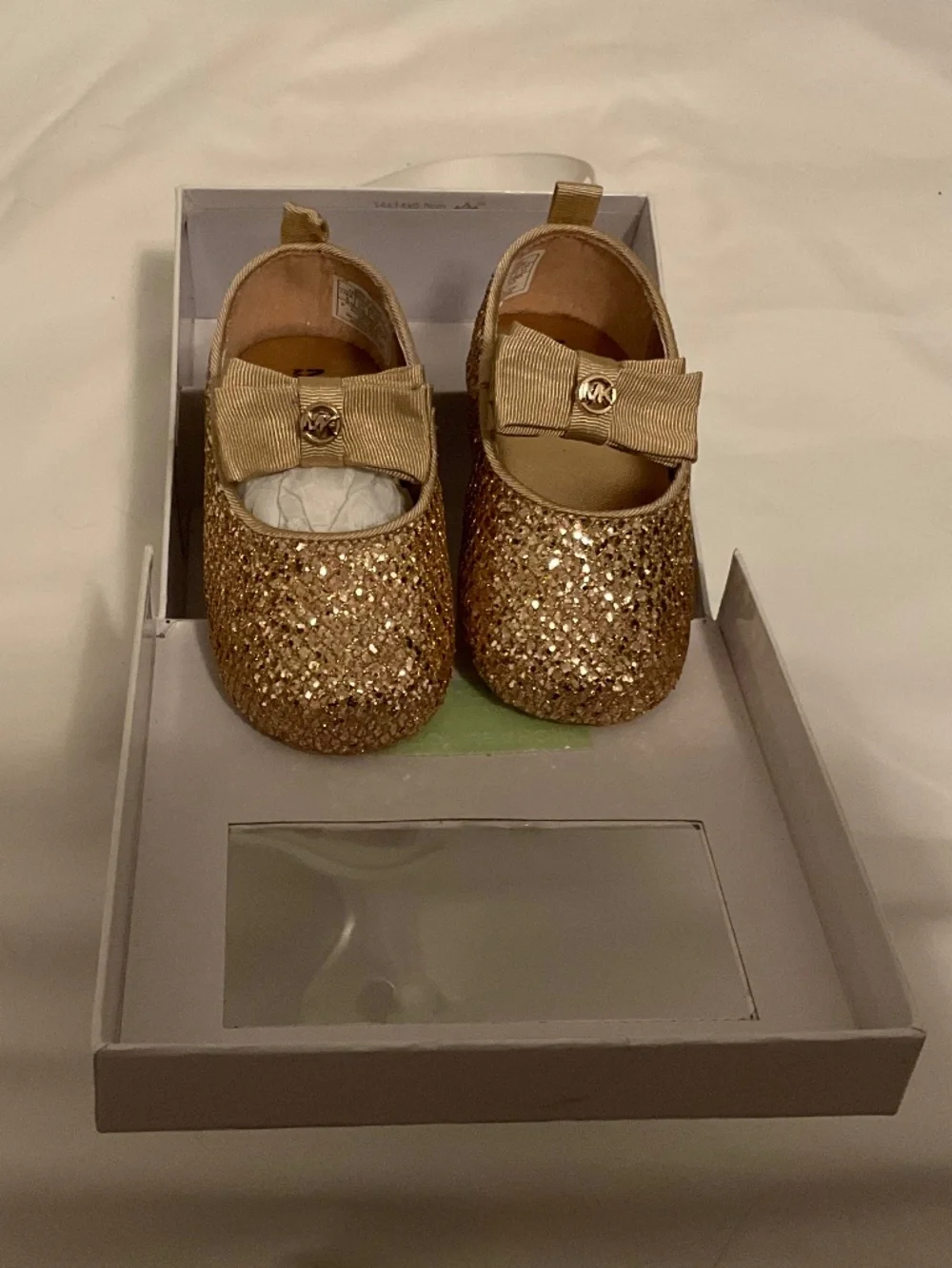 Michael Kors Baby Girls' Baby Day Shoes Sz 4